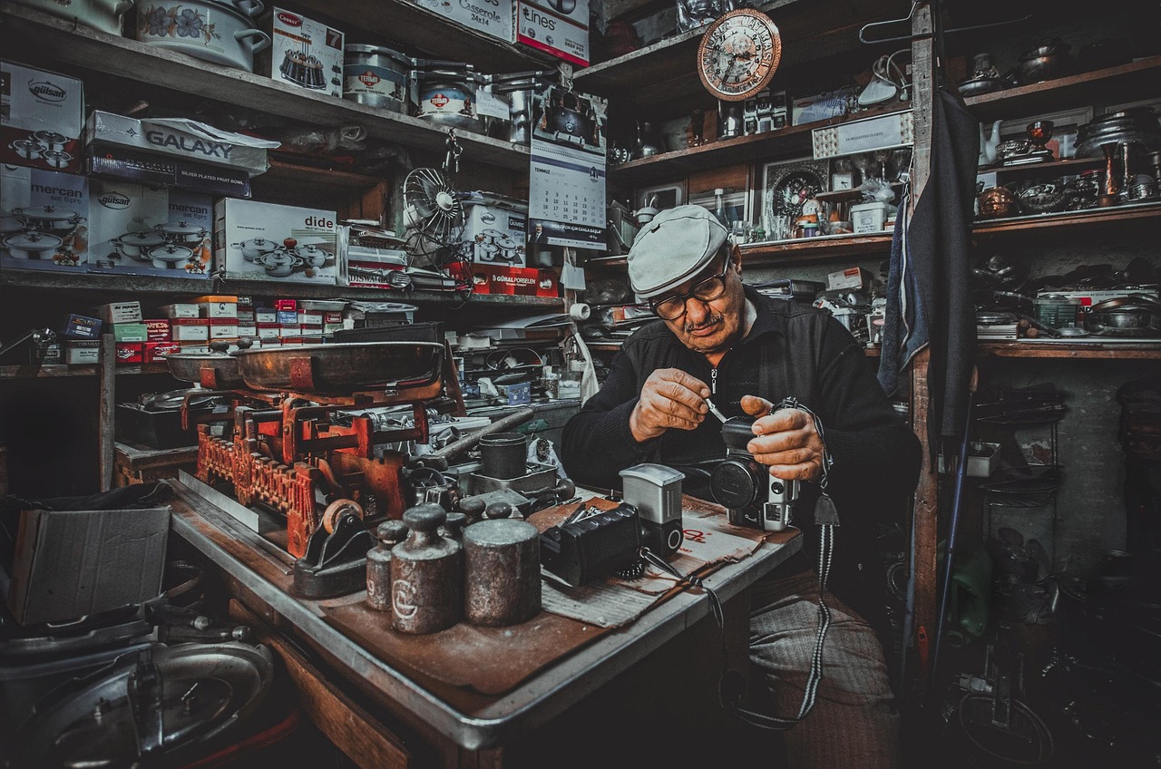 车载电视的发展历史,车载电视里面的电影叫什么