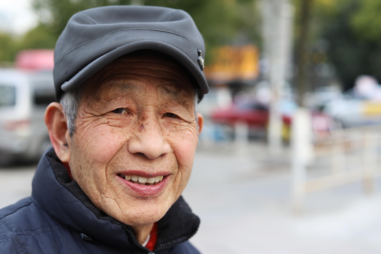 关于99岁眼科泰斗的“不老人生”的信息