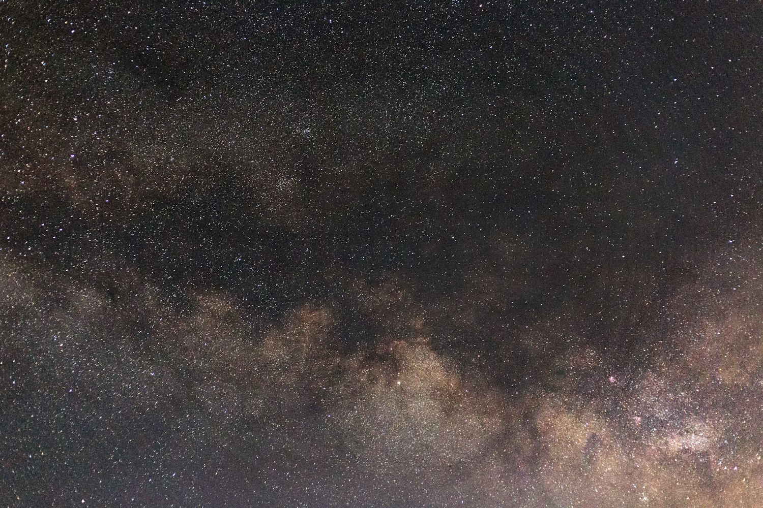 夜空中最亮的恒星排名.最亮的恒星在哪里